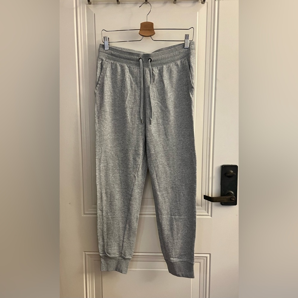 Uniqlo Gray Sweatpants - Picture 2 of 5